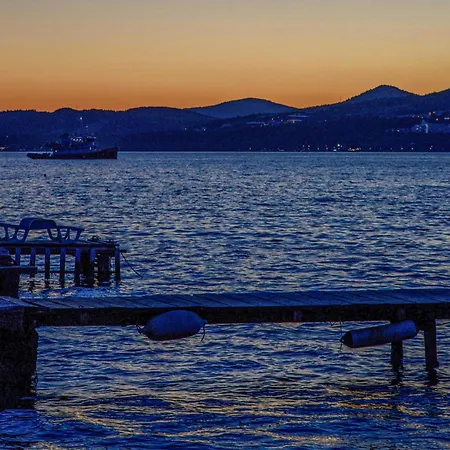 Holiday home Awesome In Okrug Gornji With Wifi Trogir